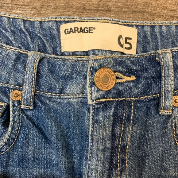Garage Distressed High-Waisted Festival Shorts - Picture 3 of 3